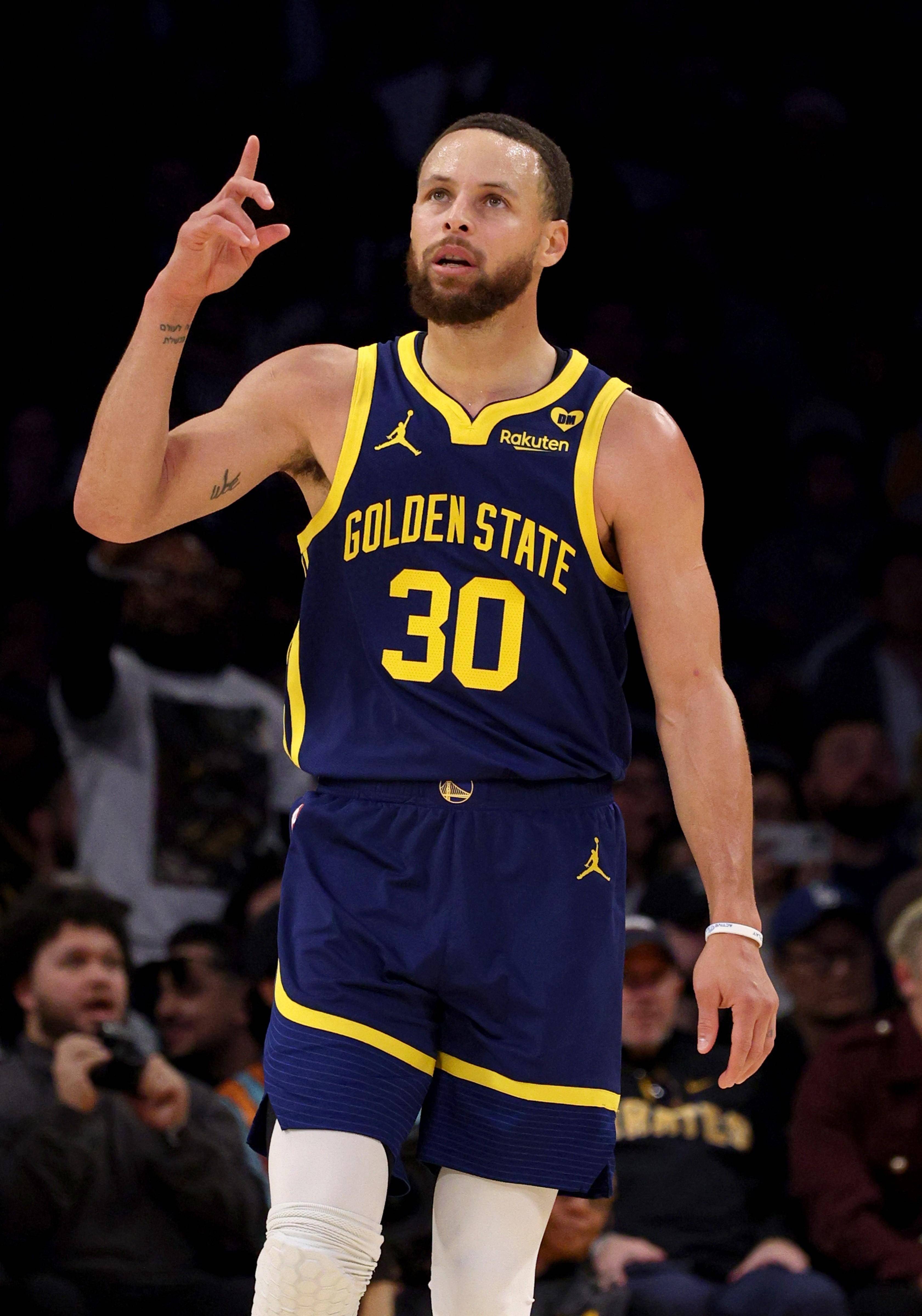 在加盟湖人 在加盟湖人