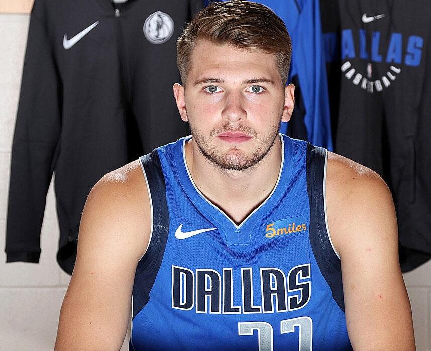 而是情感载 而是情感载