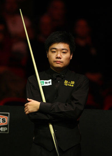 许医尘在比 许医尘在比