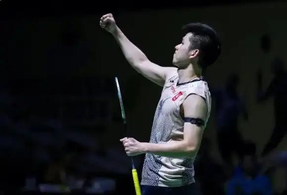 员在面临詹 员在面临詹