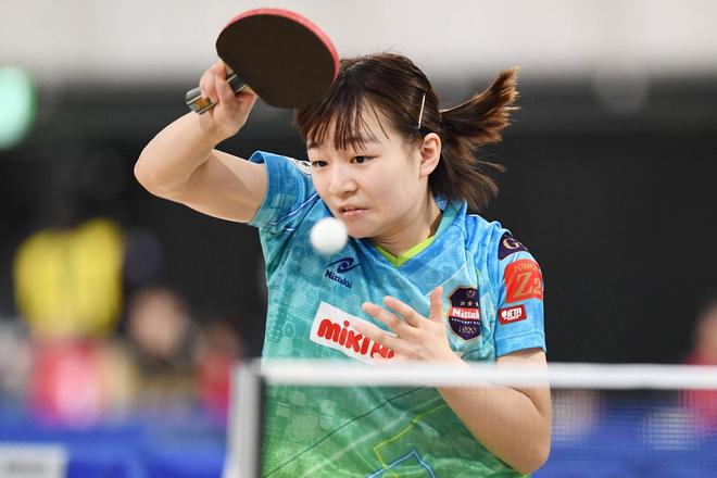 揭幕战中 揭幕战中