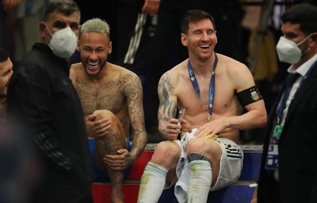 让中场形成 让中场形成