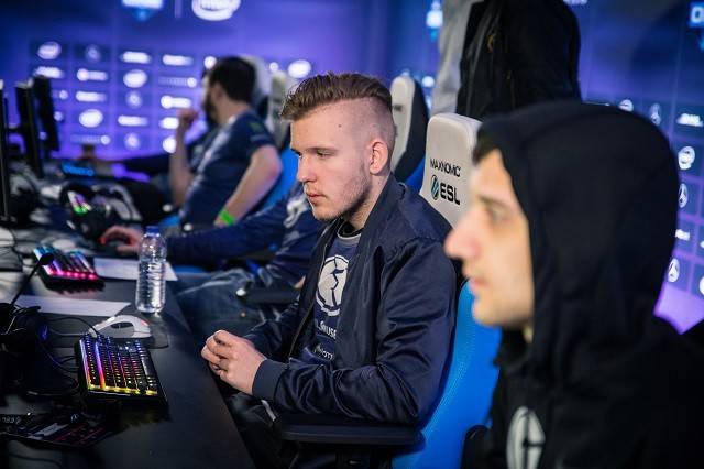 但真正决定 但真正决定